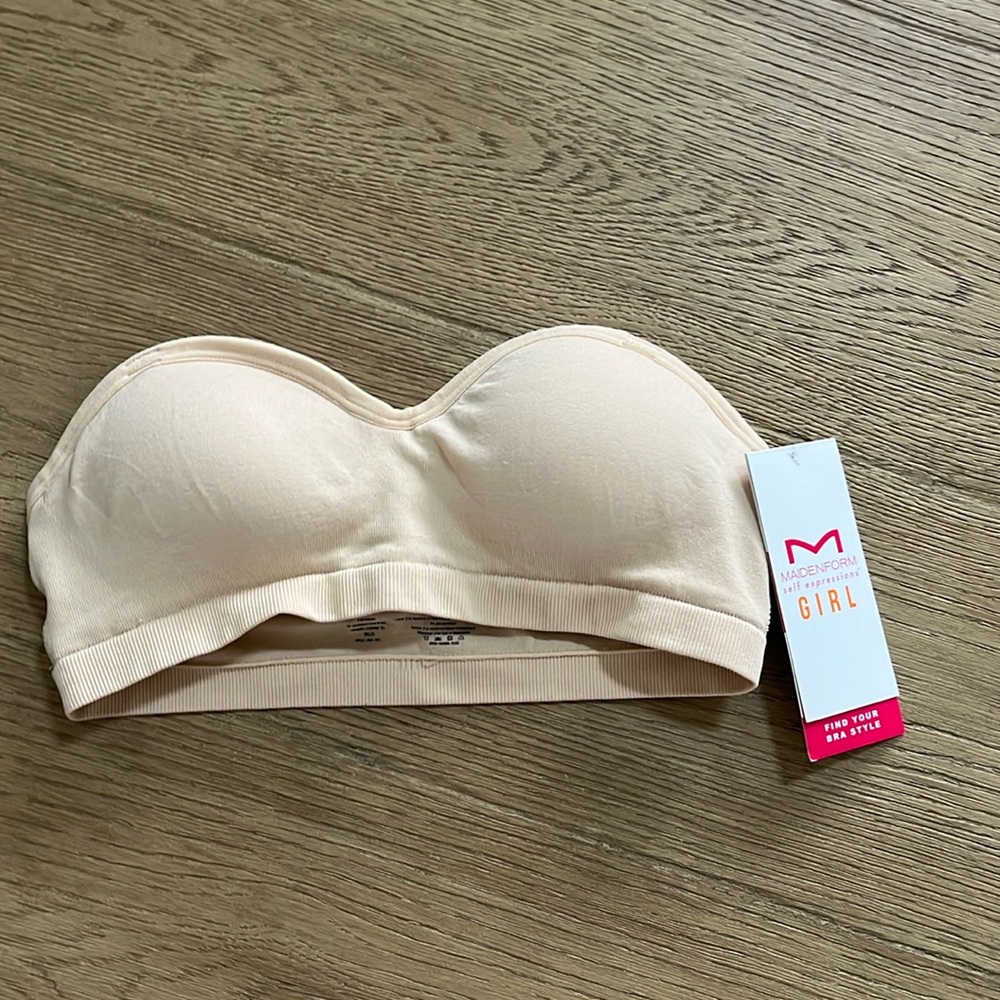Maidenform Girl new with tags 34A nude strapless bra.